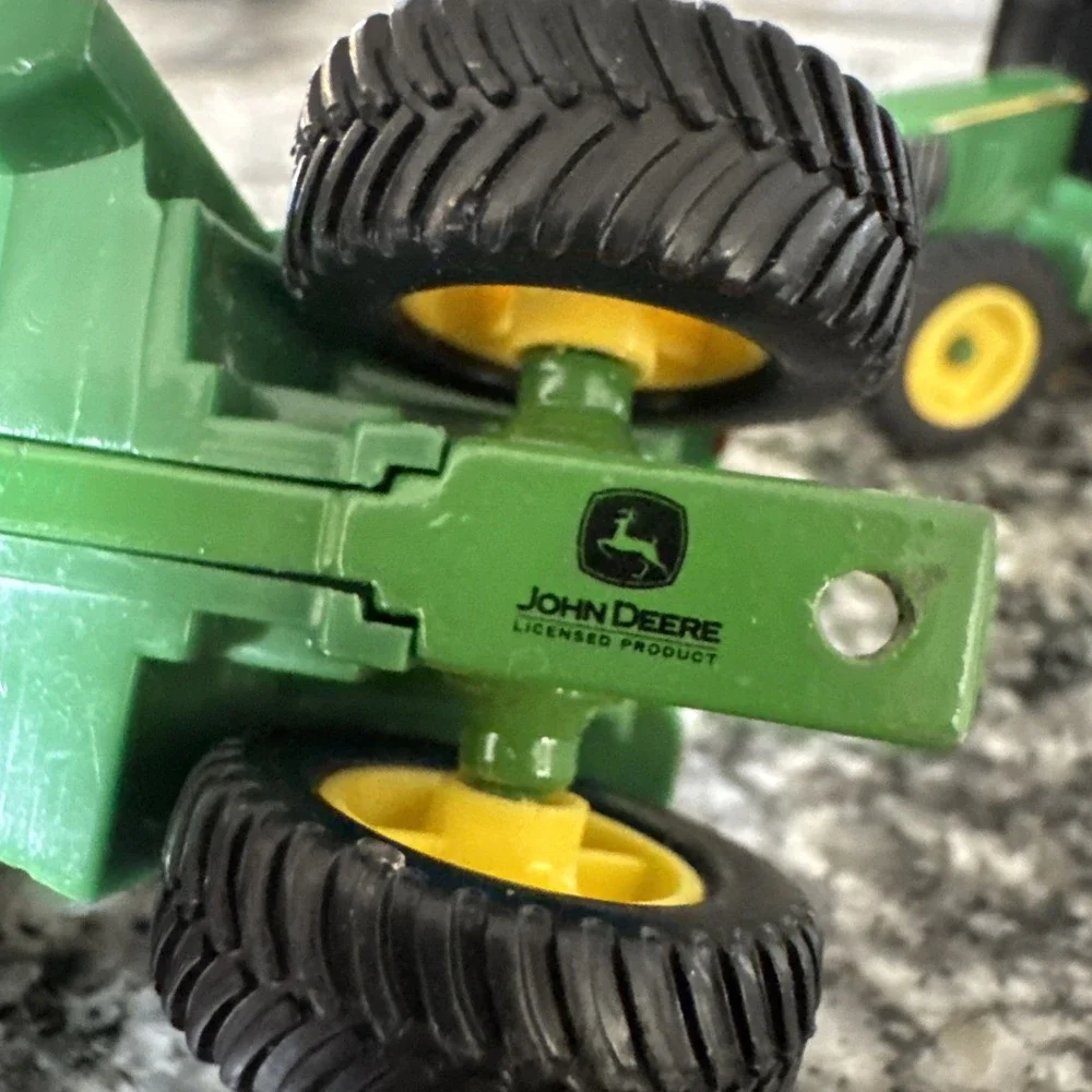 ERTL JOHN DEERE 8520 6400/6402 Tractors 1/64 Plastic Metal Used Toy 2 For 1‎